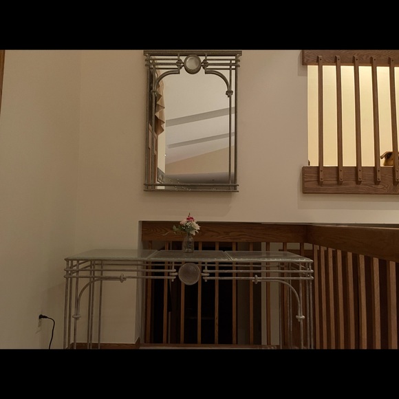 Accent table and mirror